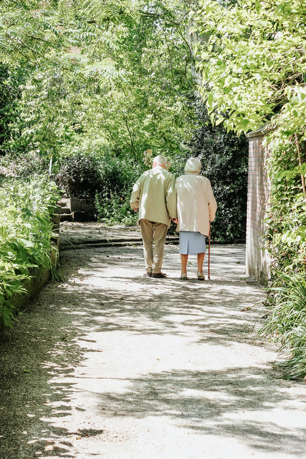 Old couple walking | Do I need an elder law lawyer?